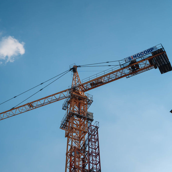 Sinocorp TZ5610-6 Hatkit 56 Meter Boom 60M Höhe Handels-Hammerhead-Turm-Kran mit CE